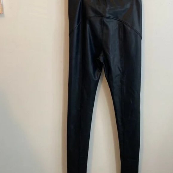 David Lerner Black patent Faux Leather shine Leggings Small - Picture 4 of 7